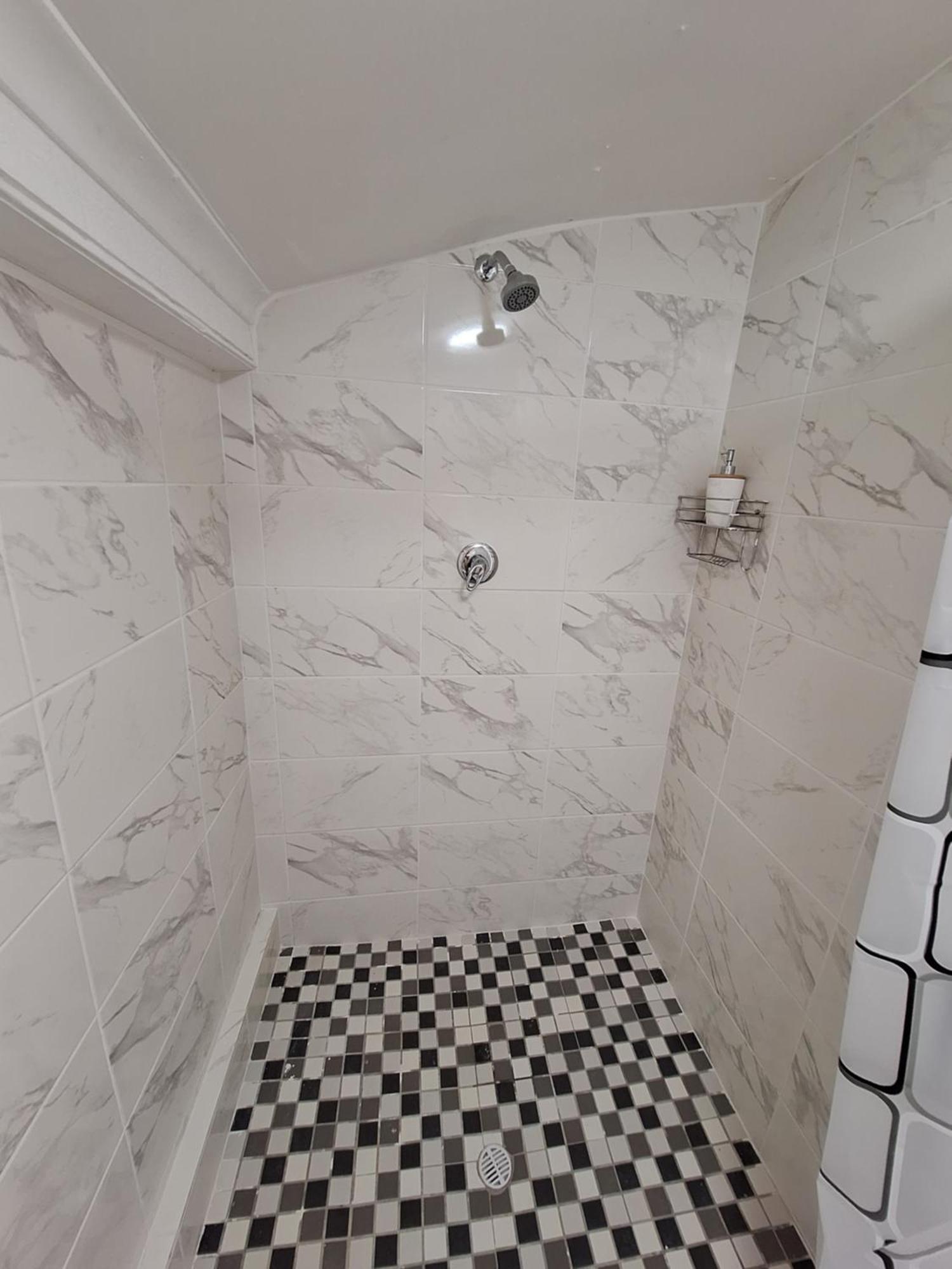 Little Miracle Apartment Уорчестър Екстериор снимка